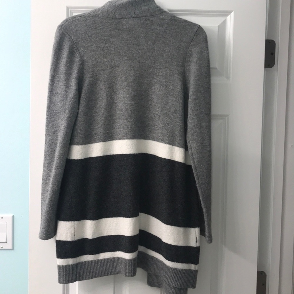 Grey Loft Cardigan Size: XS